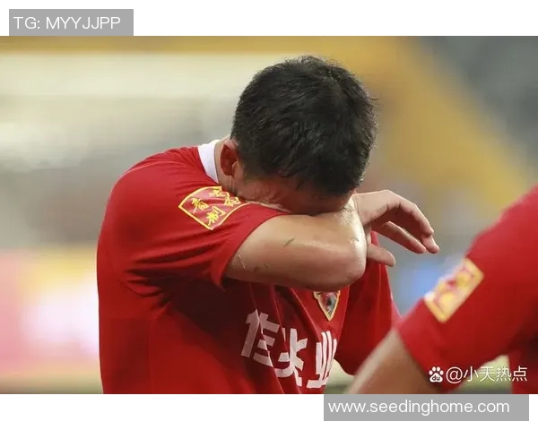 多位足球球星因涉案入狱背后隐藏的黑暗内幕与职业生涯终结的命运交织